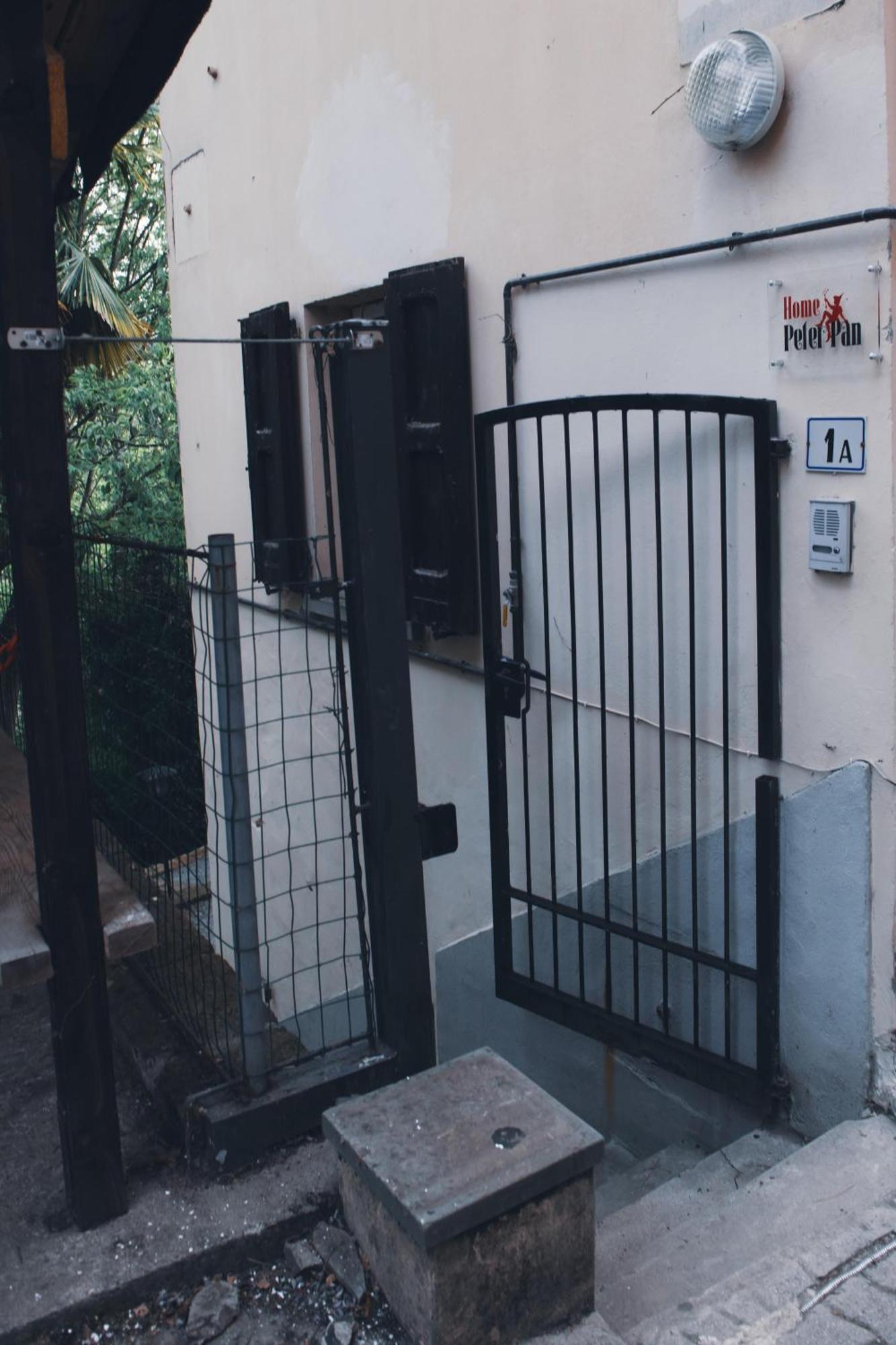Home Peterpan, B&B Direttamente Sulla Piazza Casal Fiumanese Exterior photo